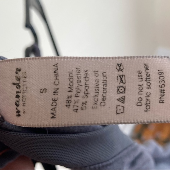 Super comfortable grey workout tank - Picture 3 of 3